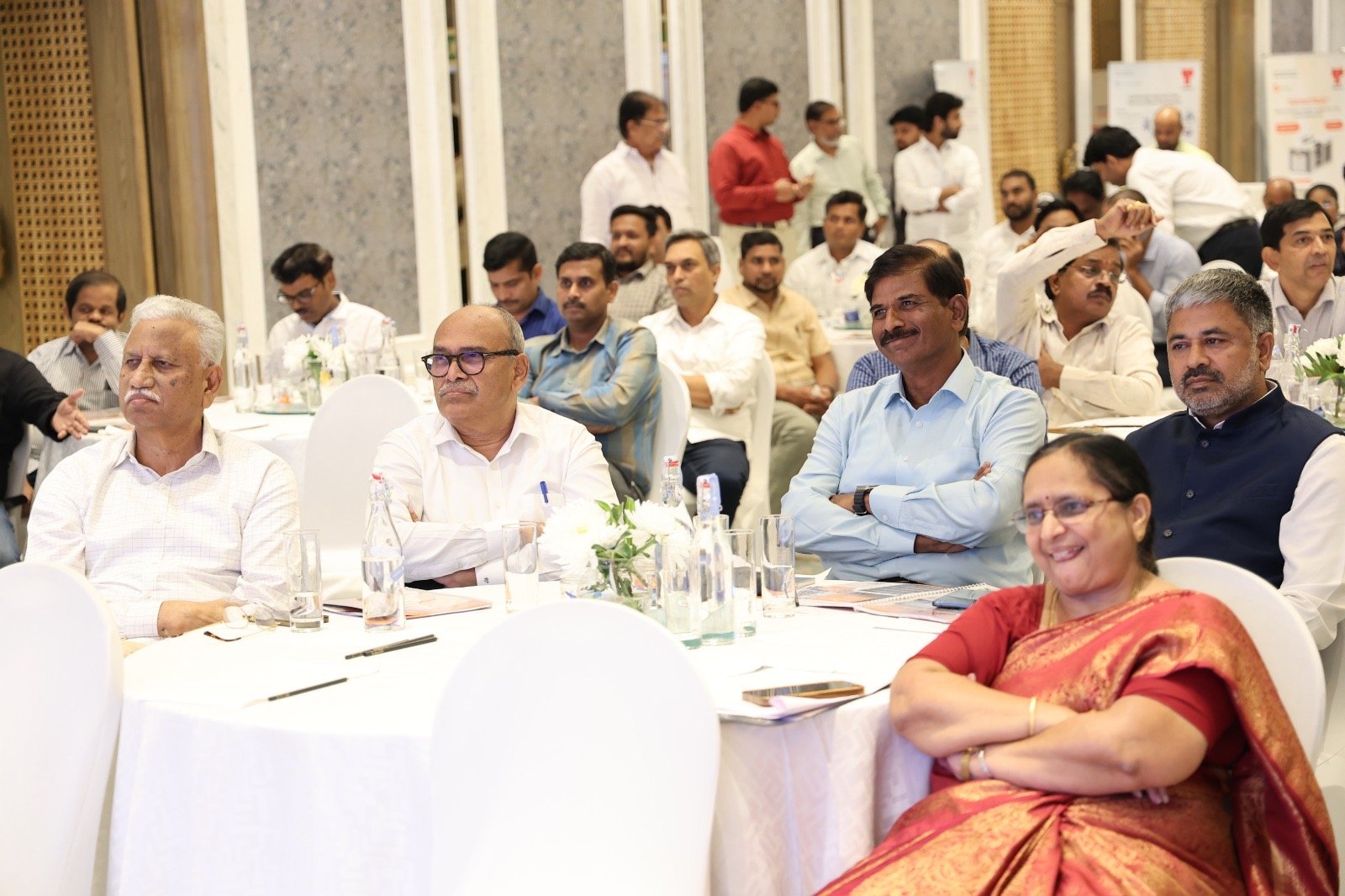 8ef498c3-ccb3-47b3-9d78-8a0a0b9da063